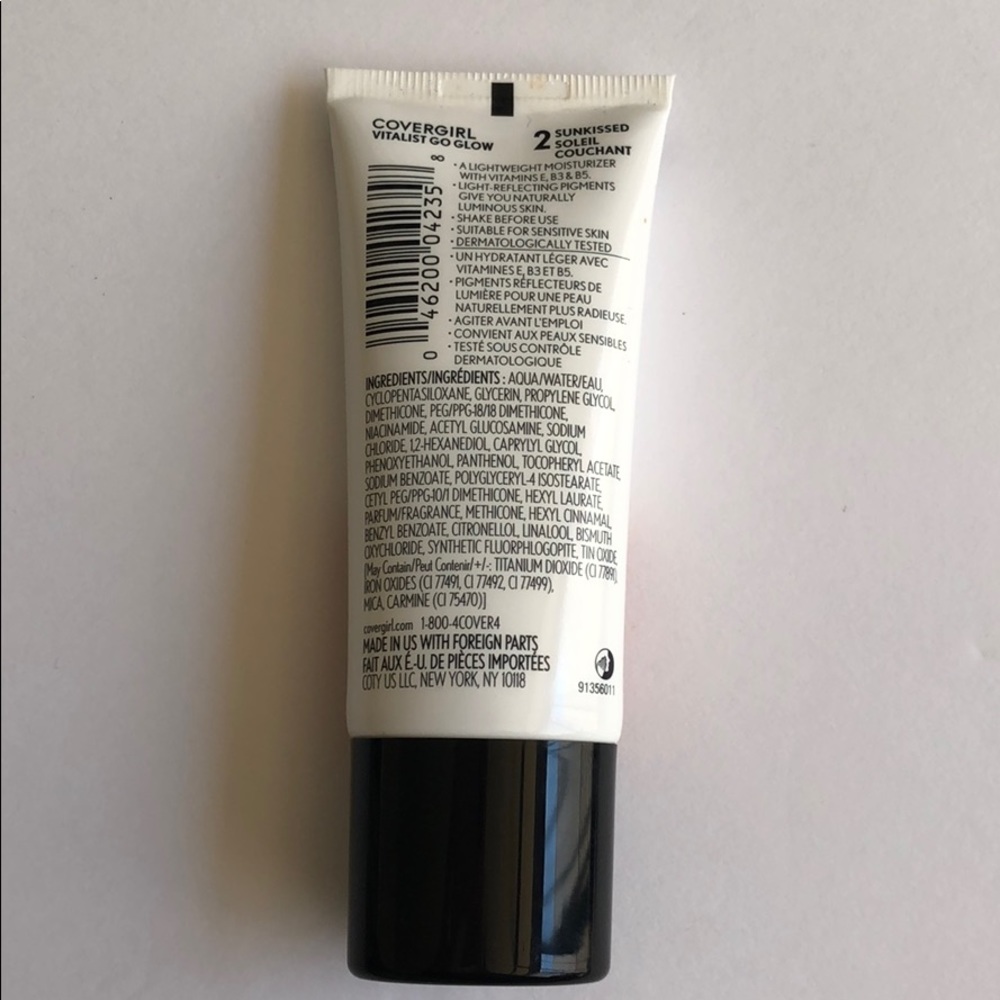 NWT CoverGirl Go Glow in Sun Kissed Bronzer Lotion - Picture 2 of 3